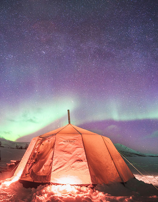 Heated tent and northern lights